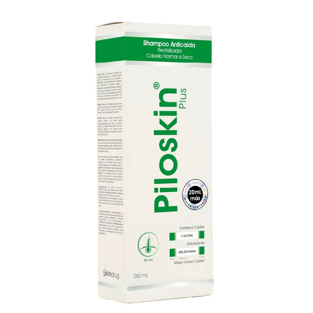 Frasco de Piloskin Plus shampoo de Pharmaskin para fortalecimiento capilar.